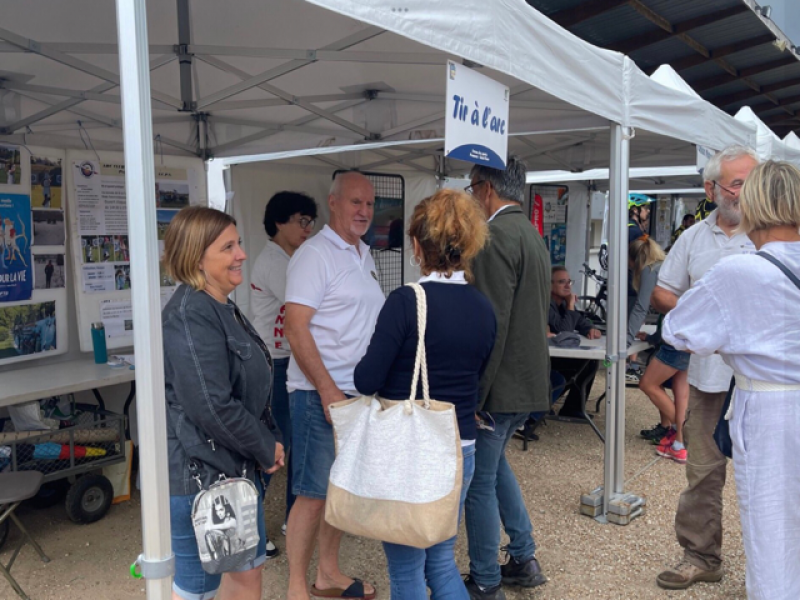 B842B923-4983-4FFC-8DD4-2E8018188C9D